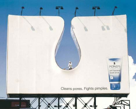 pore cleaning billboard